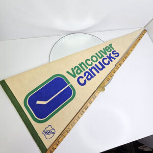 Vancouver Canucks NHL HOCKEY PENNANT FLAG Canada Vintage 30" X 12" USA